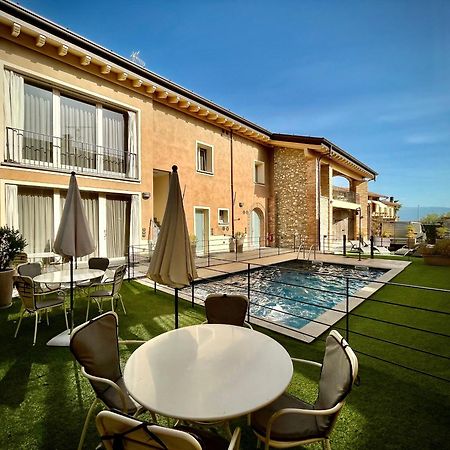Villa Fontanelle Gardapartments Польпенацце-дель-Гарда Экстерьер фото