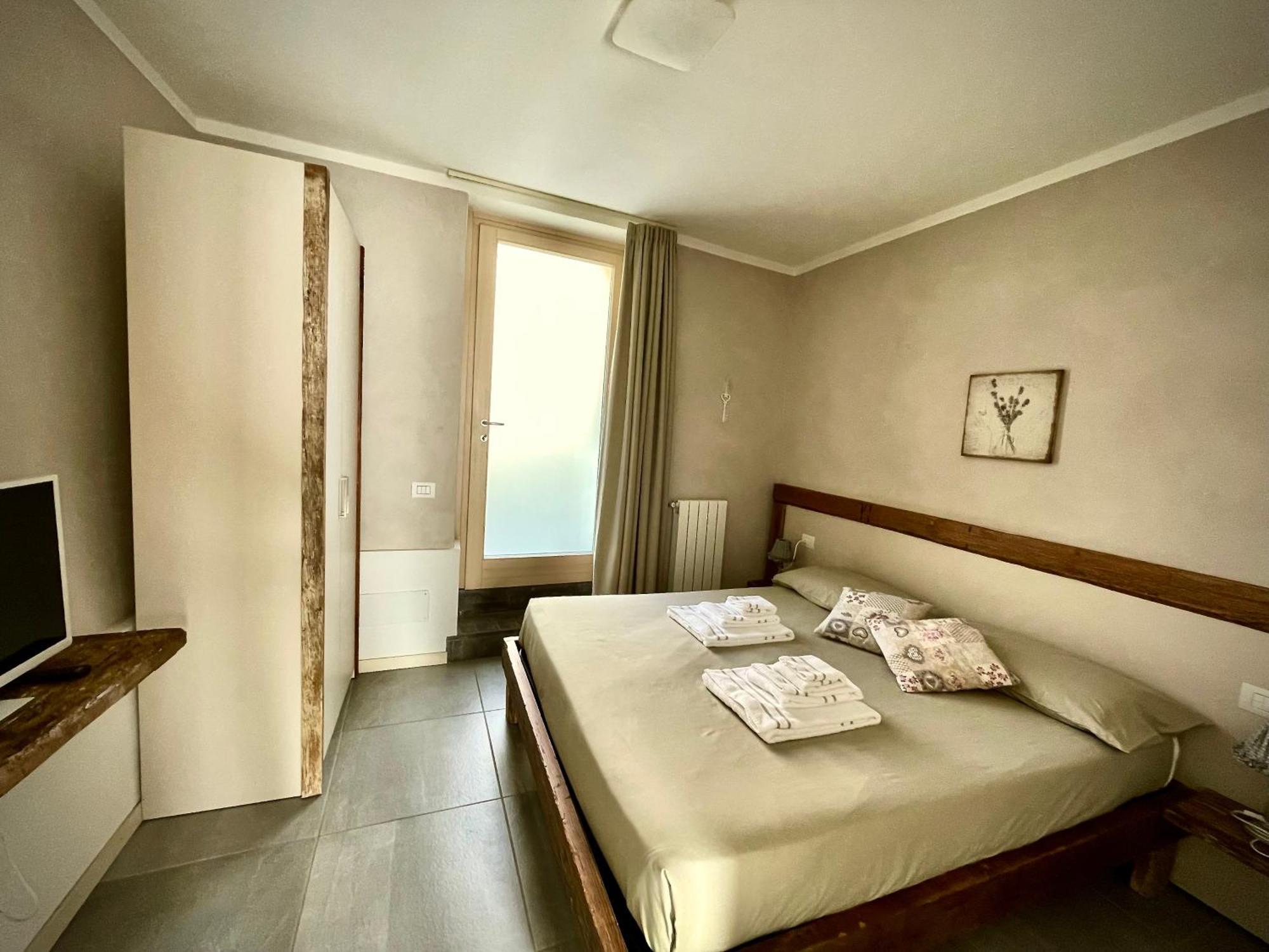 Villa Fontanelle Gardapartments Польпенацце-дель-Гарда Экстерьер фото