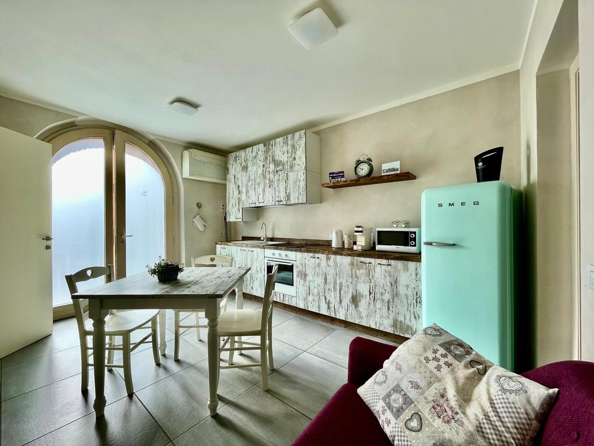 Villa Fontanelle Gardapartments Польпенацце-дель-Гарда Экстерьер фото