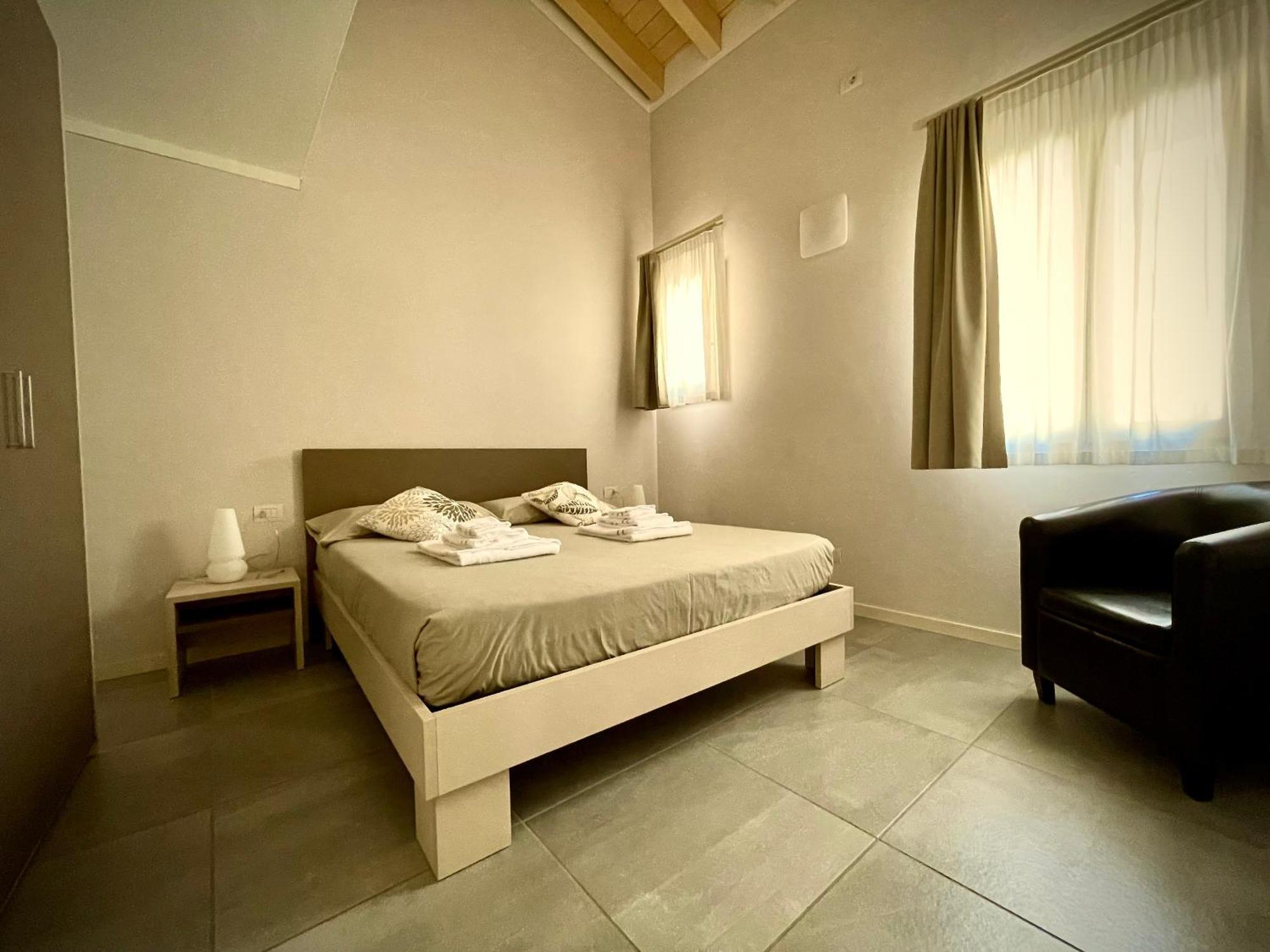 Villa Fontanelle Gardapartments Польпенацце-дель-Гарда Экстерьер фото