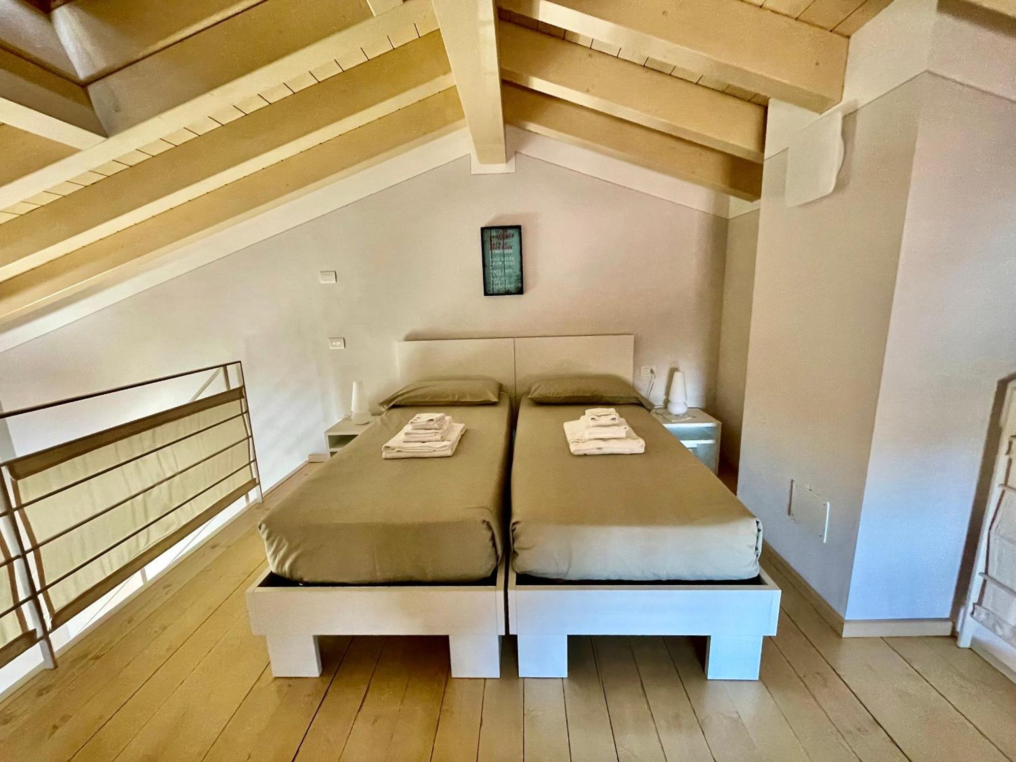 Villa Fontanelle Gardapartments Польпенацце-дель-Гарда Экстерьер фото