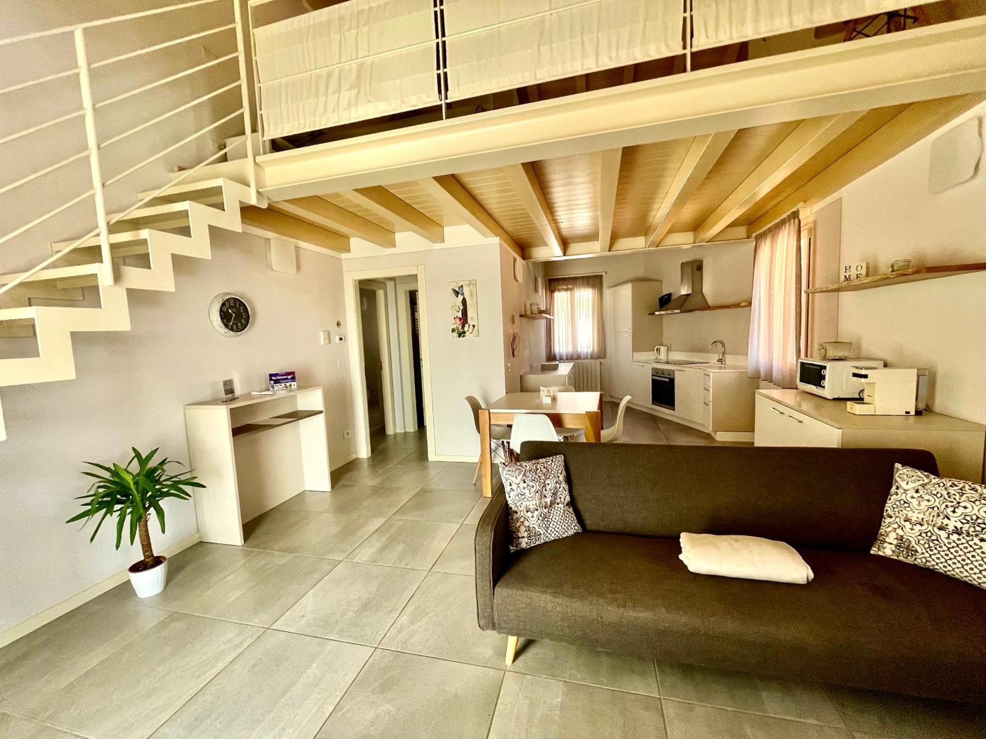 Villa Fontanelle Gardapartments Польпенацце-дель-Гарда Экстерьер фото