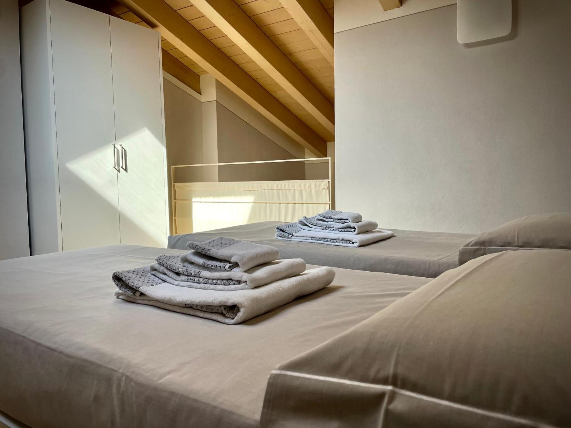 Villa Fontanelle Gardapartments Польпенацце-дель-Гарда Экстерьер фото