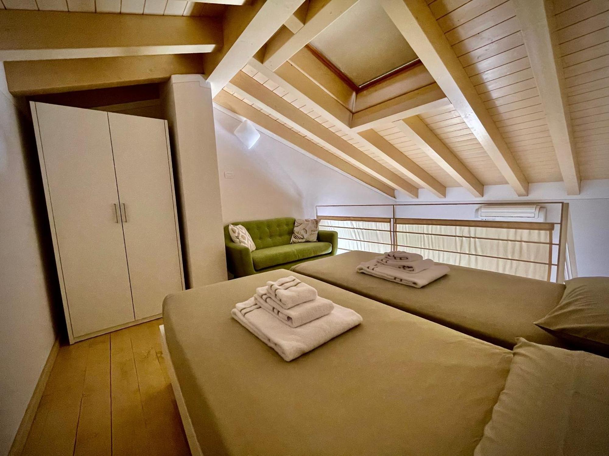 Villa Fontanelle Gardapartments Польпенацце-дель-Гарда Экстерьер фото